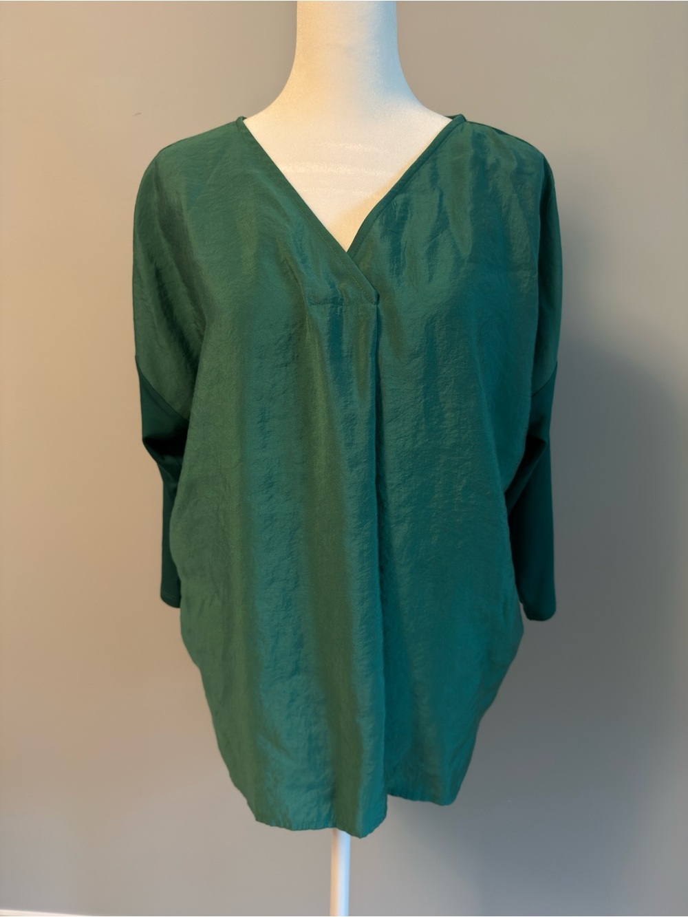J. Jill Deep Green V-Neck Tunic Top